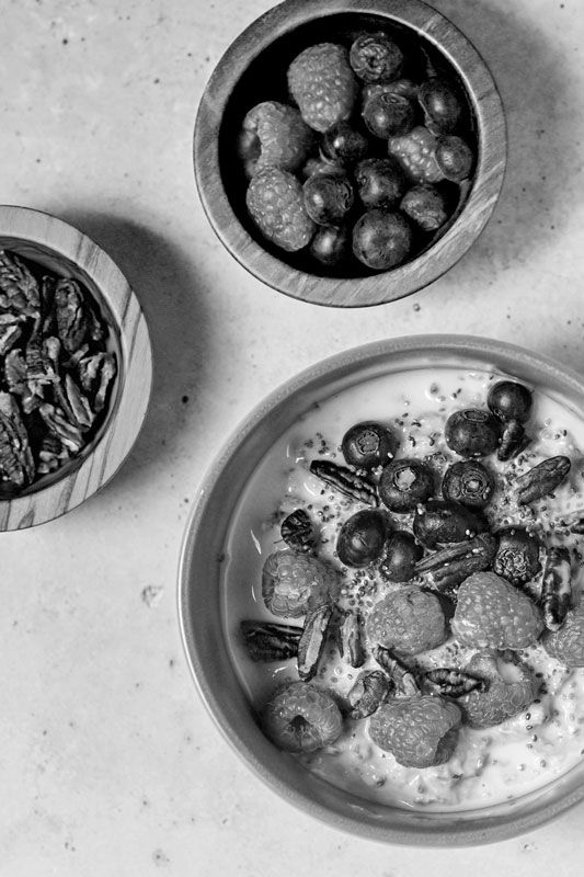 Bowl of oatmeal in black and white