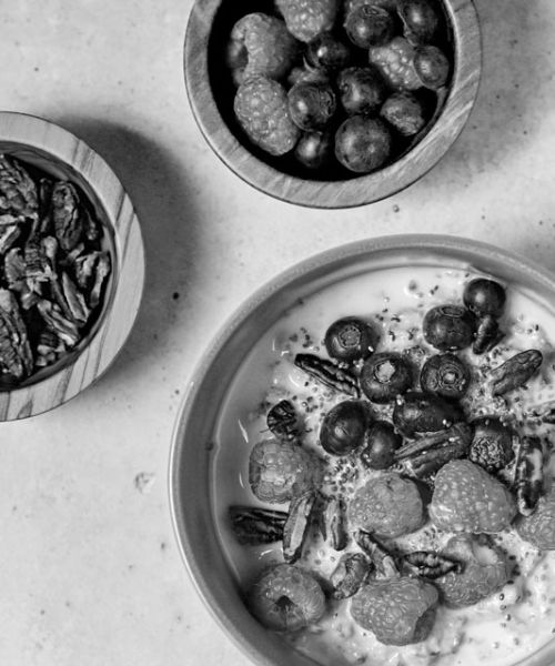 Bowl of oatmeal in black and white